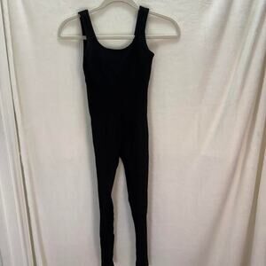 Black fitted sleeveless bodysuit